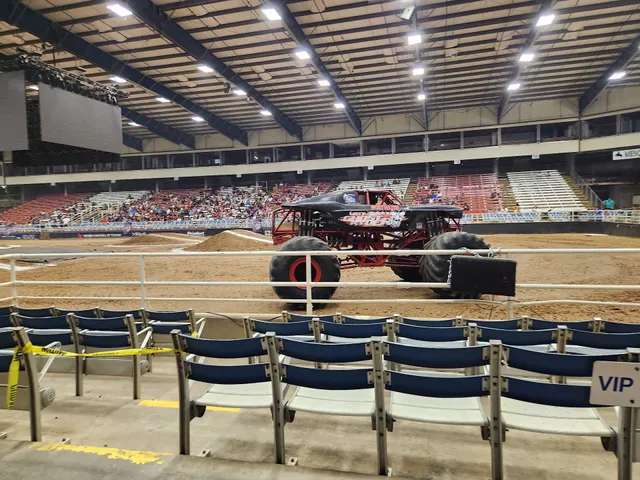 Gomez Western Wear Arena