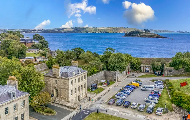 Admiral's House by Maison Pierre