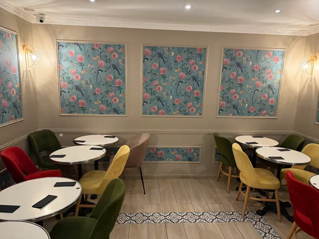 Le Zoya BRUNCH & DINNER