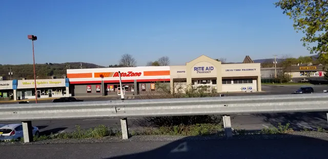 Walnutport Shopping Center