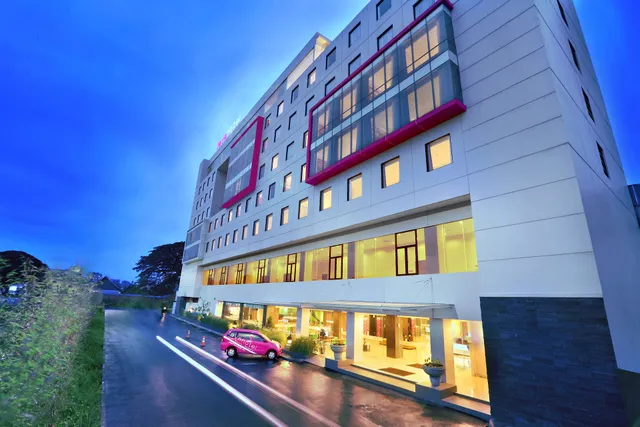 favehotel Hyper Square