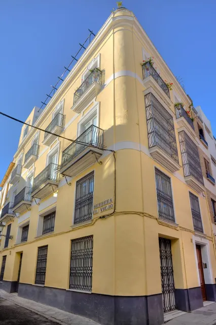 Apartamentos Turísticos Reservaloen Casa del Museo