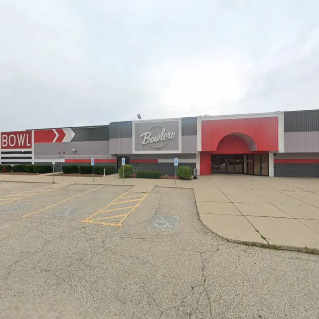 BowlersMart Lake Zurich Pro Shop Inside Brunswick Zone Deer Park