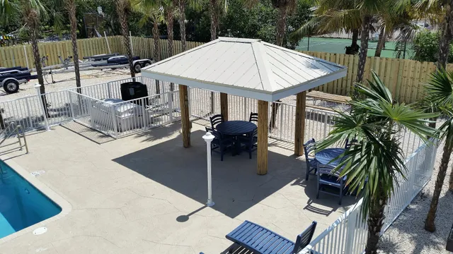 Captain Pip's At Knight's Key Inn