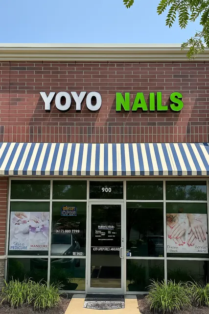 Yoyo Nails
