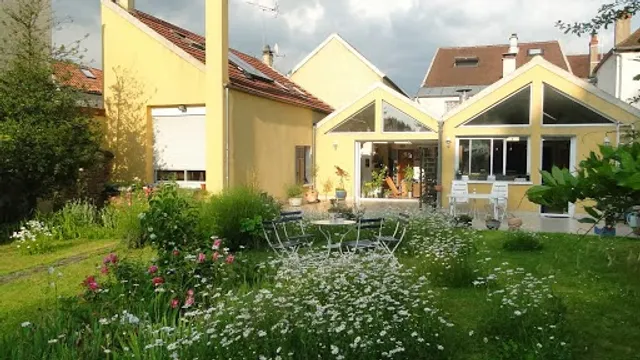 L'Imprévu chambres et table d'hôtes.