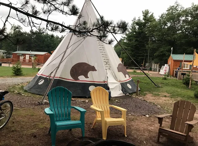 Au Train Beach Campground