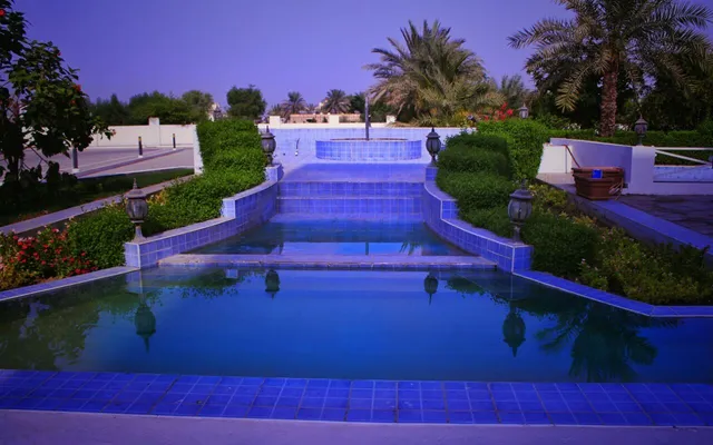 The Royal Garden Hotel فندق الحديقة الملكية