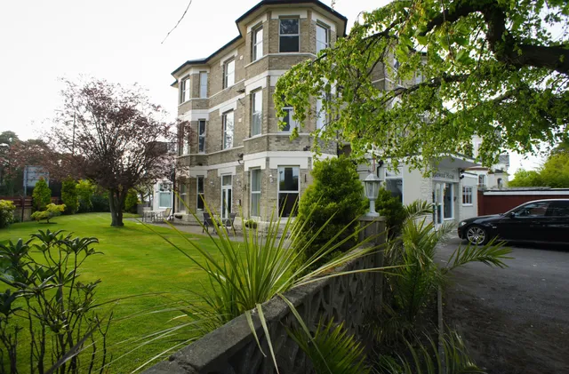 The Applewood Hotel