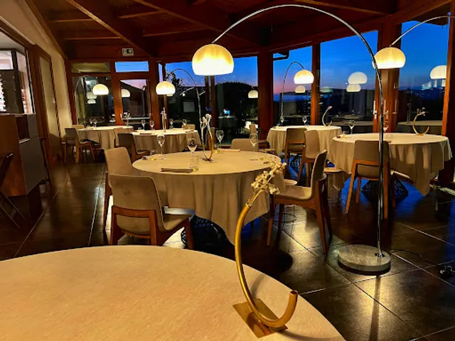 Visione Restaurant and Living