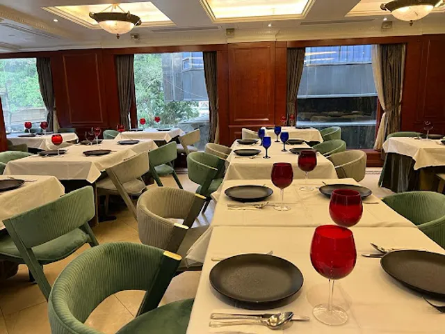 Mul Hayam Kosher Mediterranean & Western Restaurant מסעדה כשרה מול הים