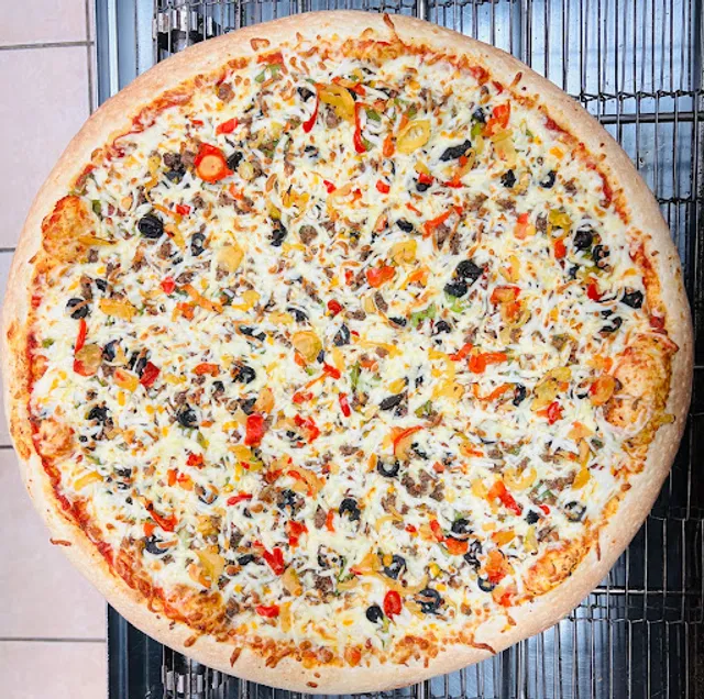 Pizza Momo (100% halal’)