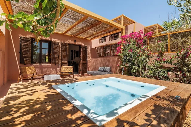 Akre Luxury Boutique Suites - Naxos