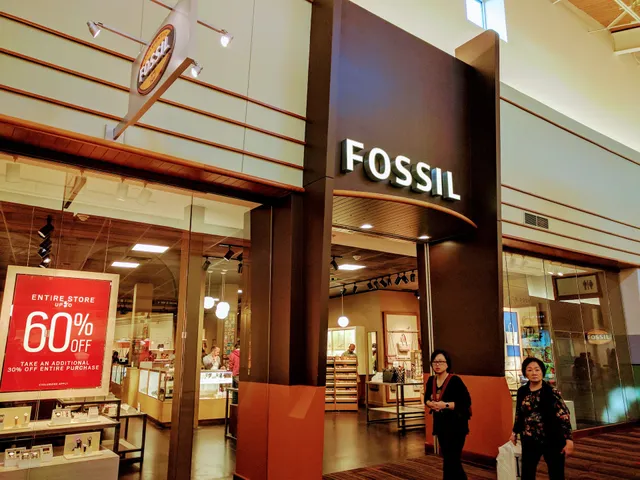 Fossil Outlet Store