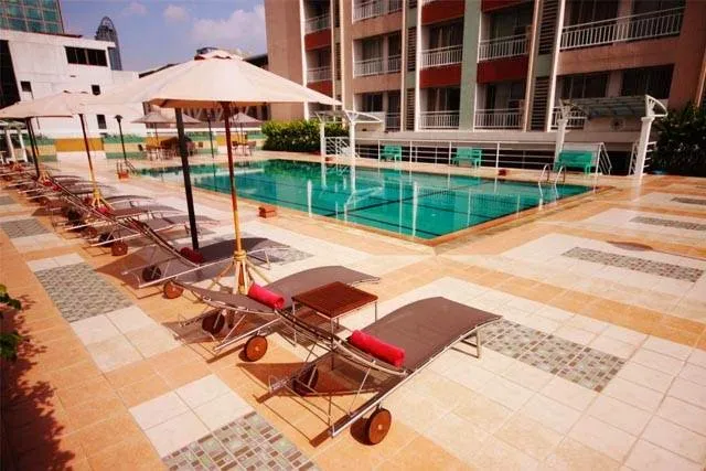 Evergreen Place Siam by UHG