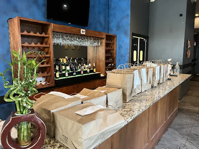 Bawarchi Indian Grill & Bar - Des Moines