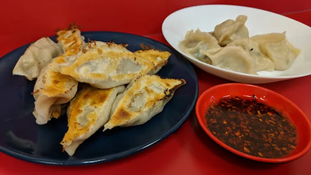 Noodle And Dumpling 万香斋