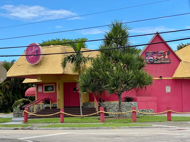 Bellas Cabaret - Miami Strip Club