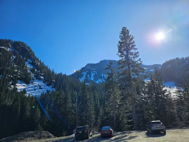 Alpental Parking Lot