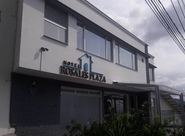 Hotel Rosales Plaza