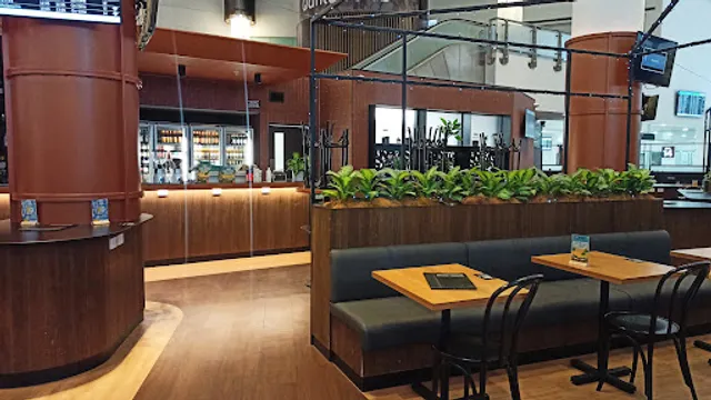 Hatchery Collective Bar & Grill