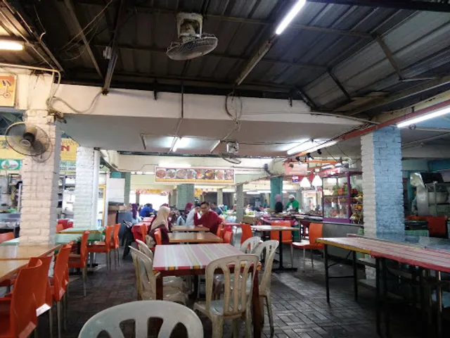 Medan Selera Jalan Raja Muda Abdul Aziz