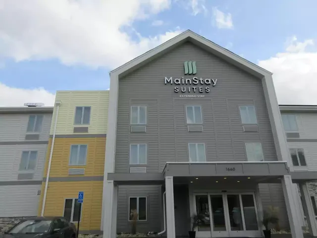 MainStay Suites Chesapeake - Greenbrier
