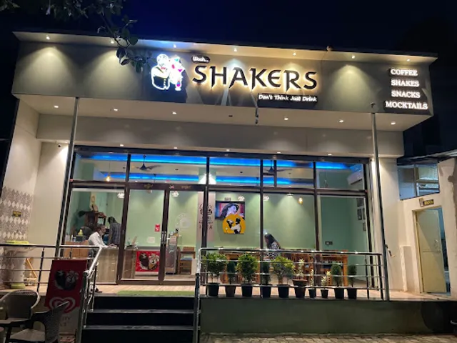 Waah Shakers - Cafe & Restro in Pushkar