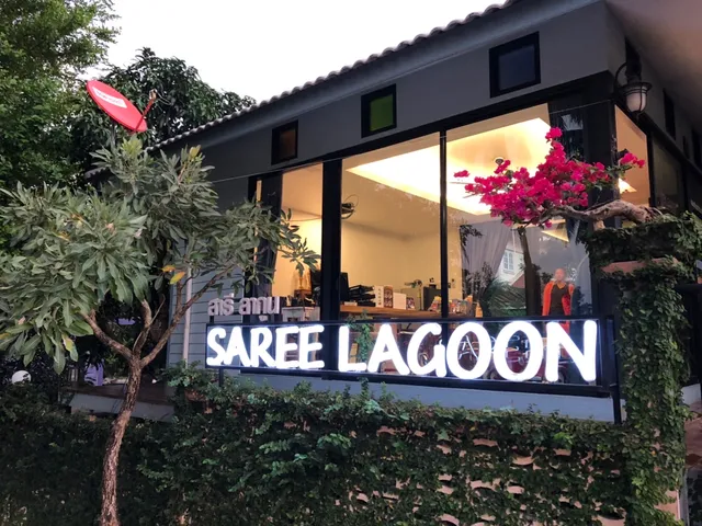 Saree Lagoon