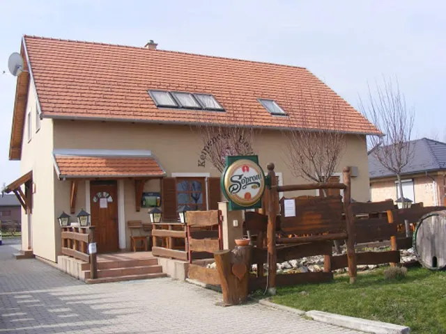Kemencés Borozó Vendéglő