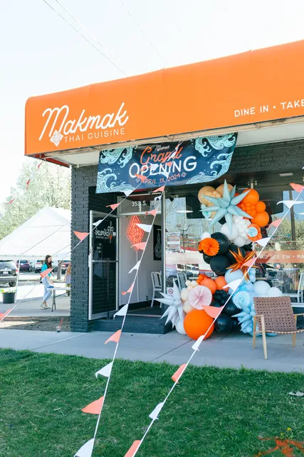 Mak Mak Thai Cuisine