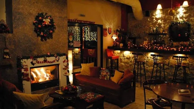 Η χώρα των θαυμάτων Πολυχώρος