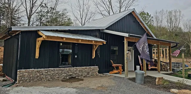 Rolling Oak Distillery