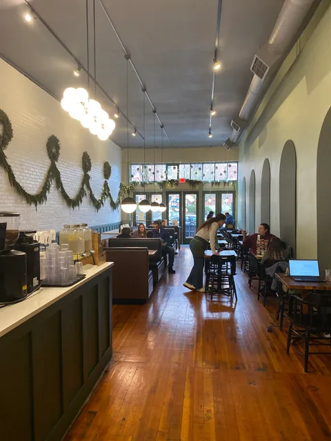 Watershed Cafe & Bistro