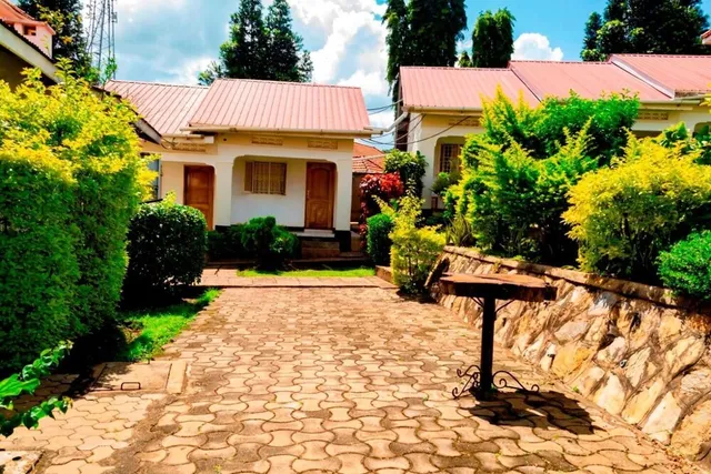 Kijjungu Hill Hotel in Hoima