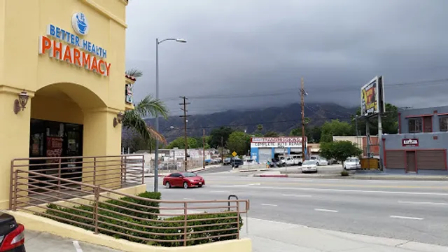 Big Mama's & Papa's Pizzeria - Sunland