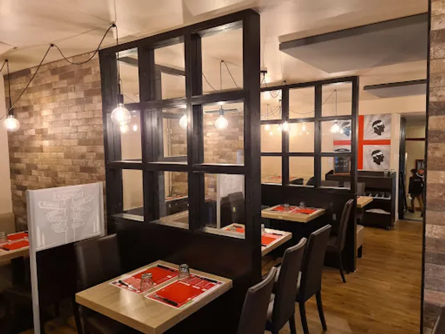 CASA SERRA byl'Entracte