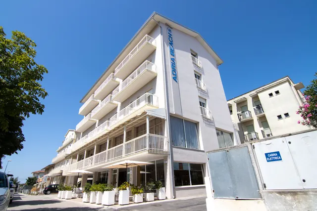 Hotel Adria Beach