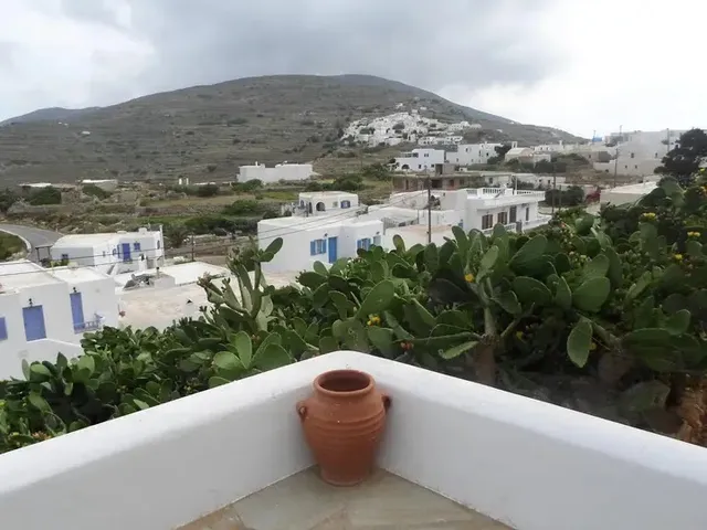 ΚΑΜΙΝΙΑ ΔΙΒΟΛΗ ΜΑΡΓΕΤΗ - ΧΡΥΣΟΒΑΛΑΝΤΗ