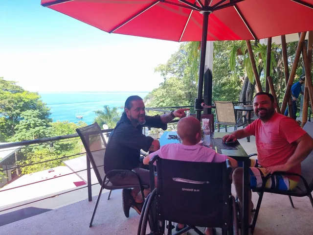 Terraza 77 Restaurant y Bar