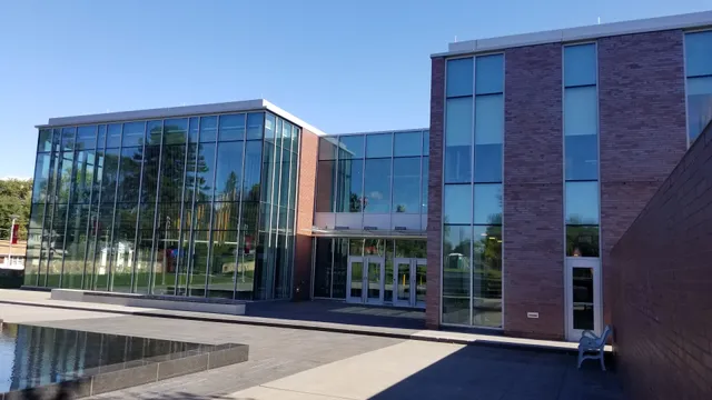 Sacred Heart University - Martire Business and Communications Center