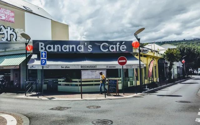 Banana's Café
