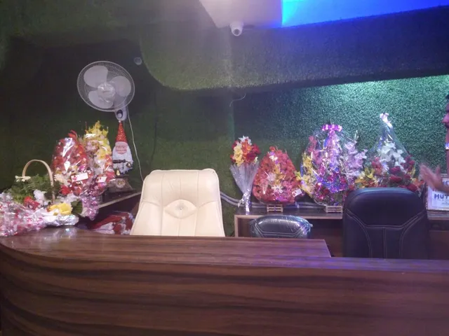 The Pacific Hut - Family Restaurants in Lucknow