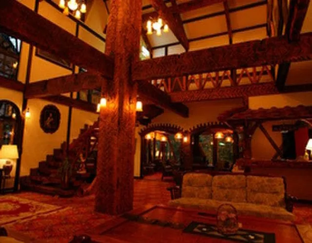 高原のホテル ラパン