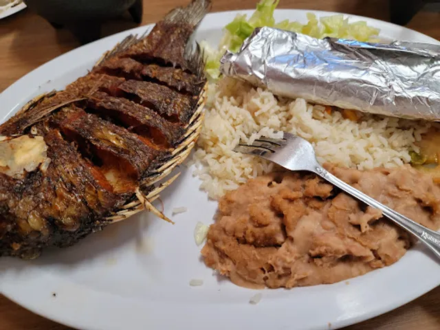 Las Islitas Mexican American Food