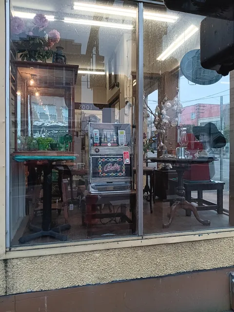 Fat Cat Antiques LLC