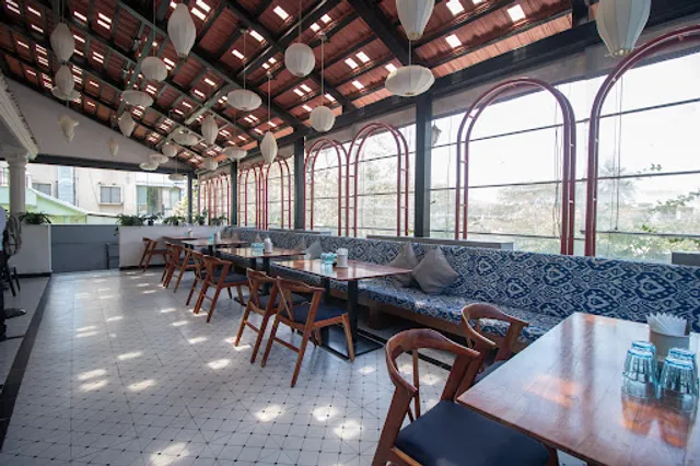 White Garden - Vegetarian Artisan Kitchen