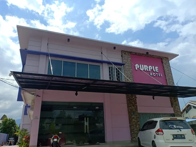 Purple Hotel Palu