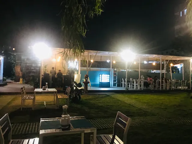 Nivy’s Resto cafe / Nivy’s Roots & Shoots