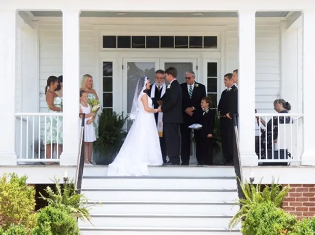 Benjamin W. Best Country Inn and Carriage House